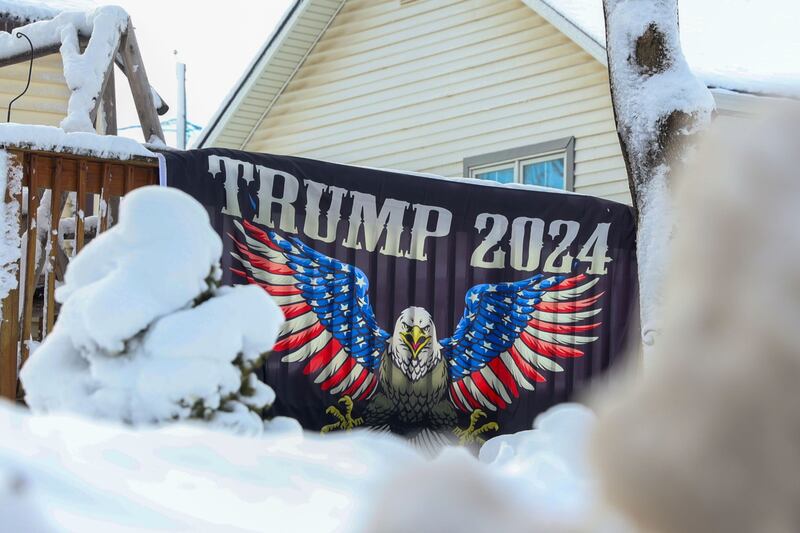A campaign sign outside a home ahead of the Iowa caucus in Des Moines. Alex Wroblewski / Bloomberg