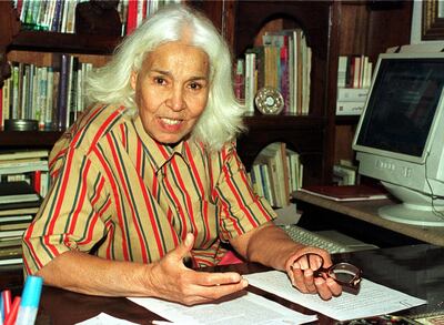 Egyptian writer Nawal el-Saadawi during an interview with Reuters in Cairo in this May 23, 2001 file photo. A Cairo court said on Monday it could rule later this month on whether forcibly to divorce outspoken feminist Nawal el-Saadawi from her Muslim husband on the grounds that she is an apostate from Islam.

FMS