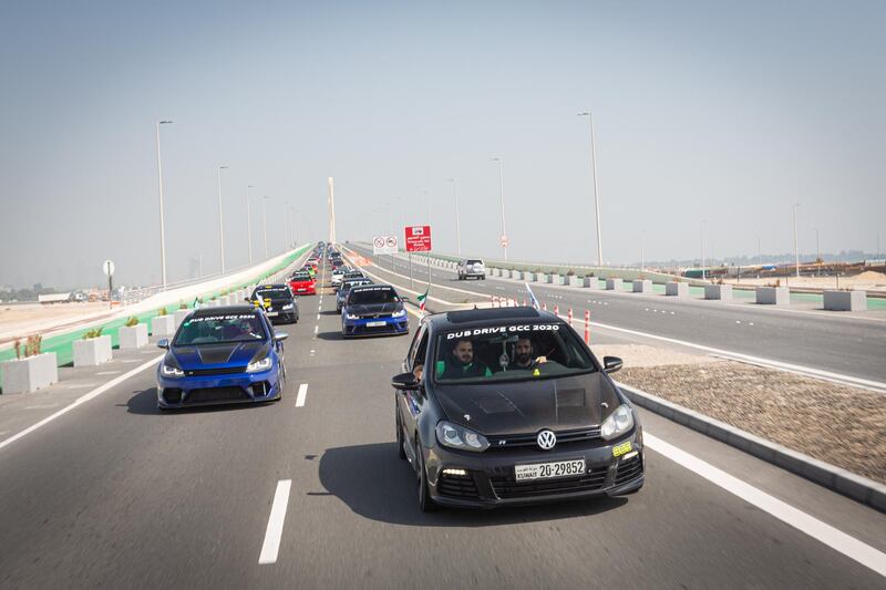 The convoy heads down from Al Hudariyat Bridge.