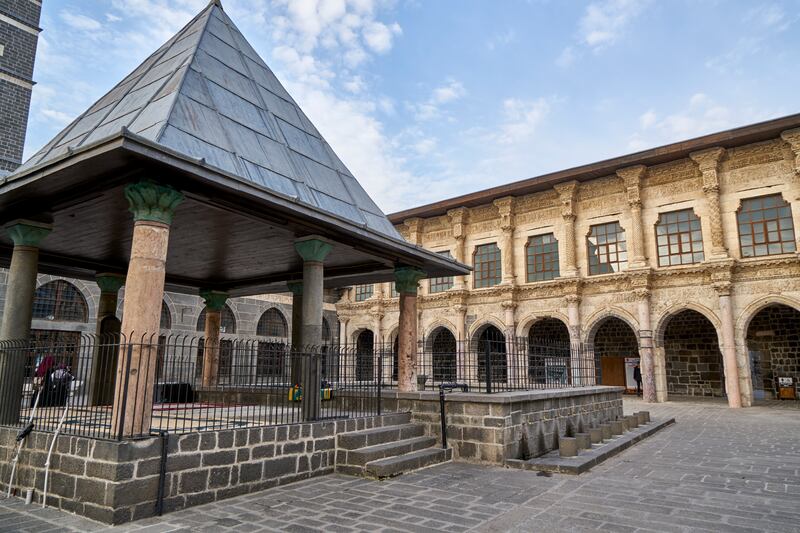 The inner yard of the Ulu Camii (The Great Mosque) in Diyarbakır 