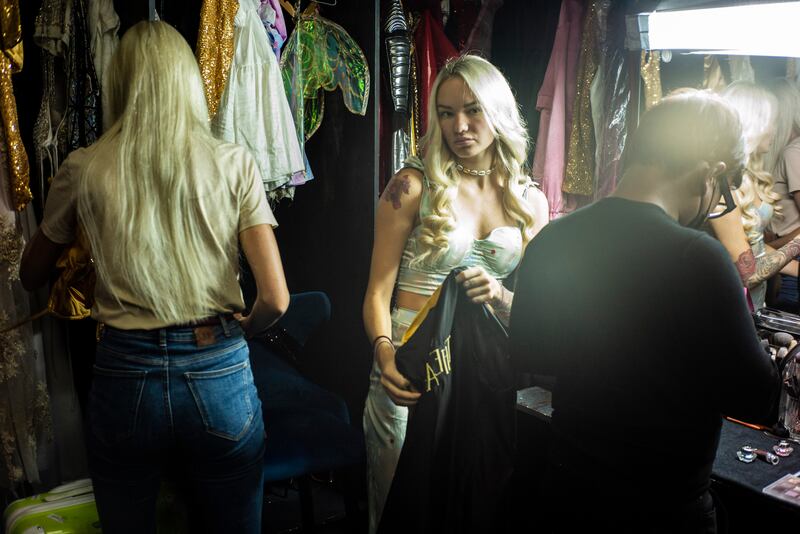 Behind the scenes with performers at The Theater in The Fairmont, Dubai