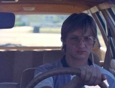 Jeremy Renner as Jeffrey Dahmer in 'Dahmer' (2002). Photo: First Look Pictures