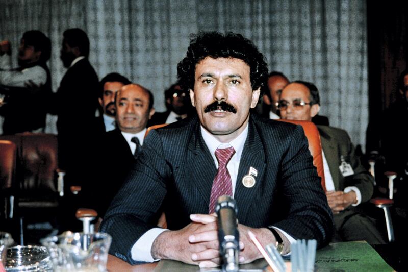 Yemeni President Ali Abdullah Saleh attends the emergency arab summit, on November 11, 1987 in Amman, Jordan. / AFP PHOTO / NABIL ISMAIL