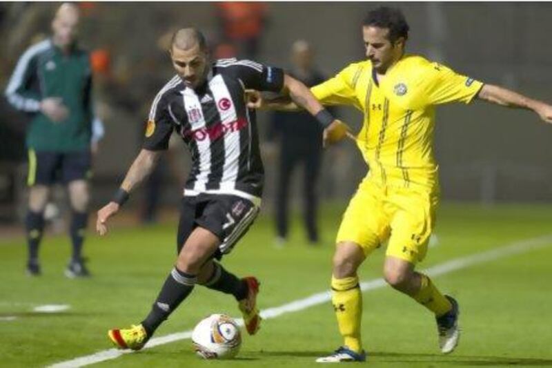 The midfielder Ricardo Quaresma, left, was released by Besiktas last month and will move to Al Ahli, currently third.