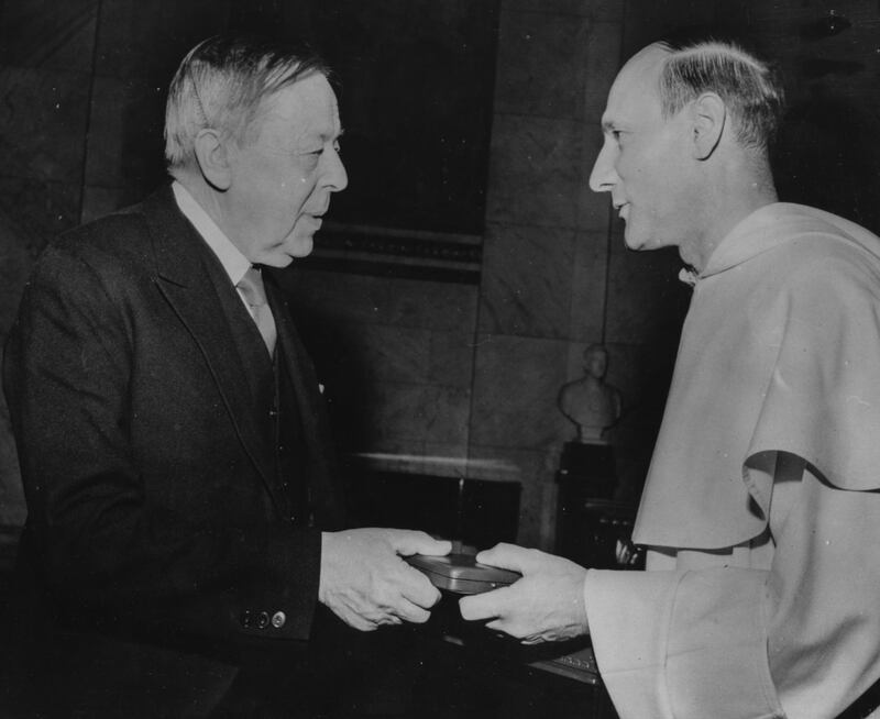 Belgian Dominican friar Dominique Pire (right), winner of the Nobel Peace Prize, receiving his award from Gunnar Jahn, President of the Norweigan Nobel Prize Committee, at a ceremony at Oslo University, December 11th 1958. (Photo by Keystone/Hulton Archive/Getty Images)