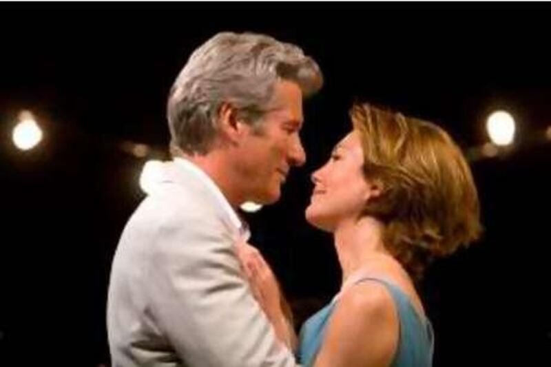 In this image released by Warner Bros. Pictures, Richard Gere and Diane Lane are shown in a scene from "Nights in Rodanthe." The film starts across Germany on Thursday, Oct. 16, 2008. (AP Photo/Warner Bros., Michael Tackett) ** NUR ZUR REDAKTIONELLEN VERWENDUNG IM ZUSAMMENHANG MIT DER BERICHTERSTATTUNG UEBER DEN KINOSTART DES FILMS UND BEI URHEBERNENNUNG: WARNER BROS. * NO SALES * ONLINE OUT **