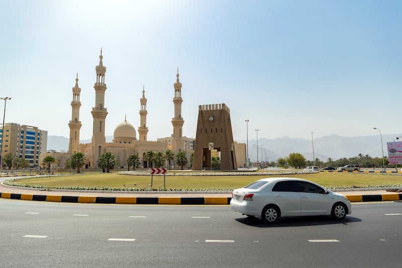 A fort forms the centrepiece of this roundabout in Dibba.