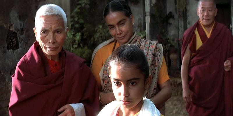 Surekha Sikri, Greishma Makar Singh, and Ruocheng Ying in 'Little Buddha' (1993)