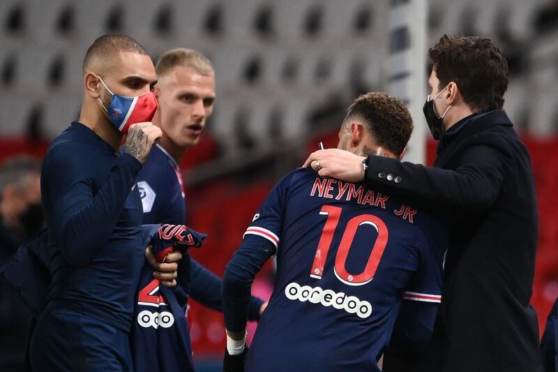 Paris Saint-Germain defender Layvin Kurzawa, Mitchel Bakker, Neymar and head coach Mauricio Pochettino celebrate. AFP