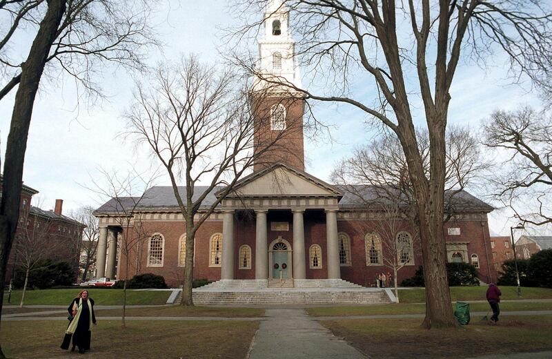 383515 01: People walk around the Harvard University''s main campus December 19, 2000 in Cambridge, MA. Members of a committee searching for a new president for Harvard University nominated Vice President Al Gore to succeed the retiring president of the institution. (Photo by Darren McCollester/Newsmakers)