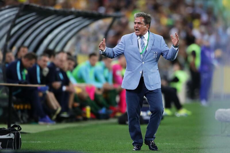 SYDNEY, AUSTRALIA - NOVEMBER 15:  Honduras coach Jorge Luis Pinto reacts during the 2018 FIFA World Cup Qualifiers Leg 2 match between the Australian Socceroos and Honduras at ANZ Stadium on November 15, 2017 in Sydney, Australia.  (Photo by Matt King/Getty Images)