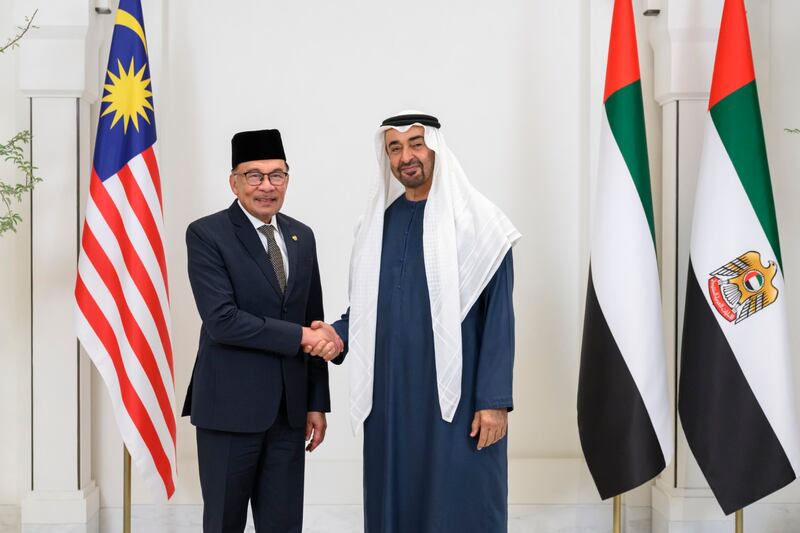 President Sheikh Mohamed discussed bilateral ties with Malaysian Prime Minister, Anwar Ibrahim, in Abu Dhabi on Thursday. Wam