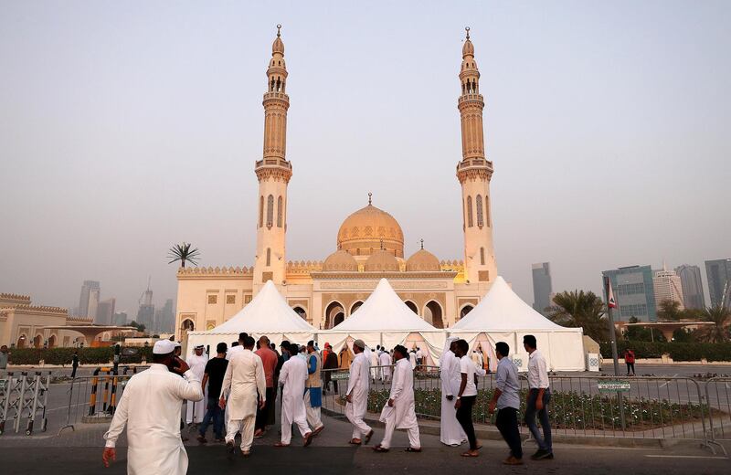 DUBAI, UNITED ARAB EMIRATES, August 21 – 2018 :- People going to Zabeel mosque for the Eid Al Adha prayers in Dubai. ( Pawan Singh / The National )  For News. Story by Nawal
