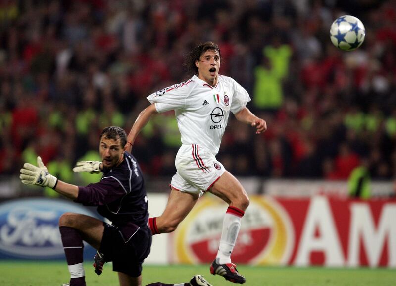 ISTANBUL, TURKEY - MAY 25:  AC Milan forward Hernan Crespo of Argentina scores the third goal past Liverpool goalkeeper Jerzy Dudek of Poland during the European Champions League final between Liverpool and AC Milan on May 25, 2005 at the Ataturk Olympic Stadium in Istanbul, Turkey. (Photo by Alex Livesey/Getty Images)