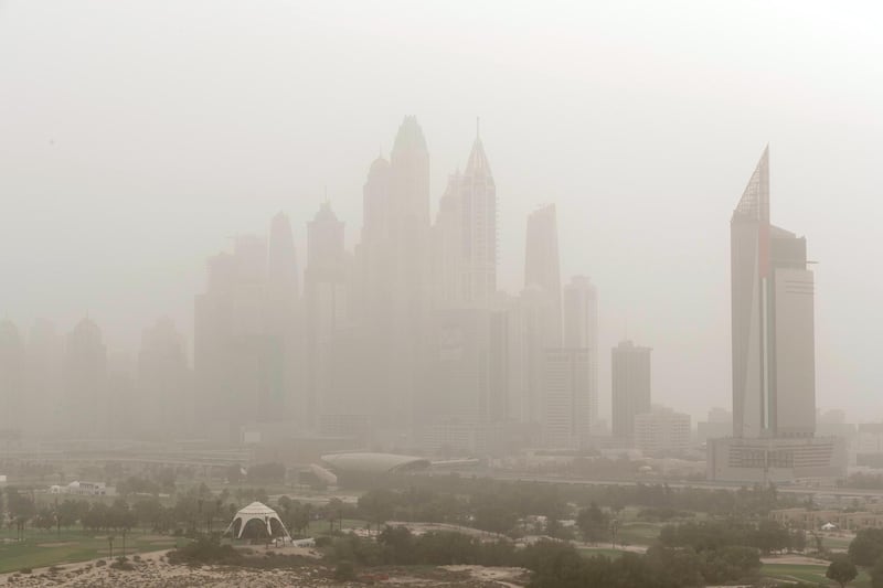 DUBAI, UNITED ARAB EMIRATES. 06 JULY 2018. Sand storm in Dubai with low visibility. (Photo: Antonie Robertson/The National) Journalist: None. Section: National.