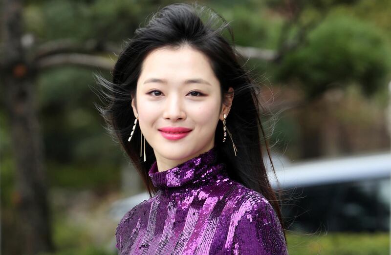 A member of the South Korean girl group f(x) Choi Jin-ri, also known by her stage name Sulli, is seen in this photo obtained October 16, 2019. Yonhap via REUTERS   ATTENTION EDITORS - THIS IMAGE HAS BEEN SUPPLIED BY A THIRD PARTY. SOUTH KOREA OUT. NO RESALES. NO ARCHIVE.