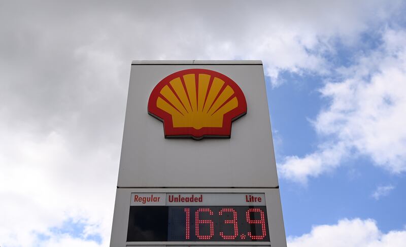 A Shell petrol station in London. Shell plans to raise its dividend by 15 per cent for the fourth quarter. EPA