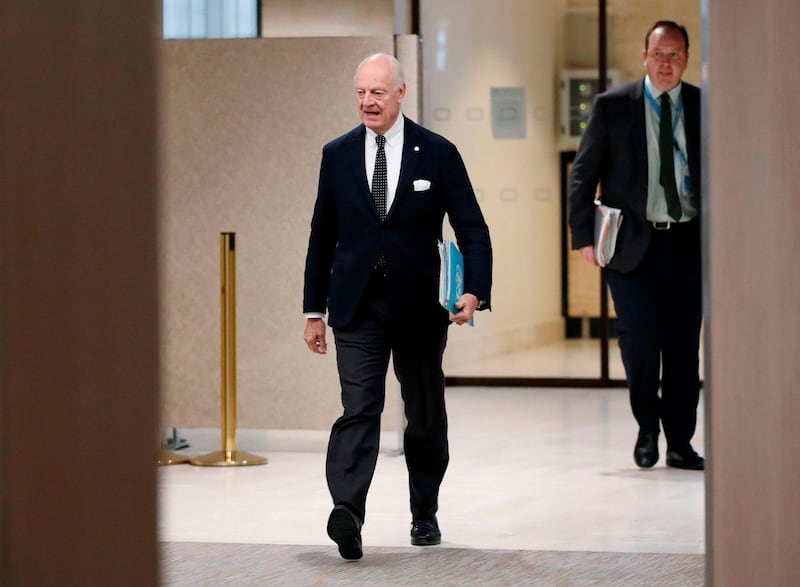 United Nations Special Envoy for Syria Staffan de Mistura arrives for a meeting during the Intra Syria talks in Geneva, on December 1, 2017.  / AFP PHOTO / POOL AND AFP PHOTO / DENIS BALIBOUSE