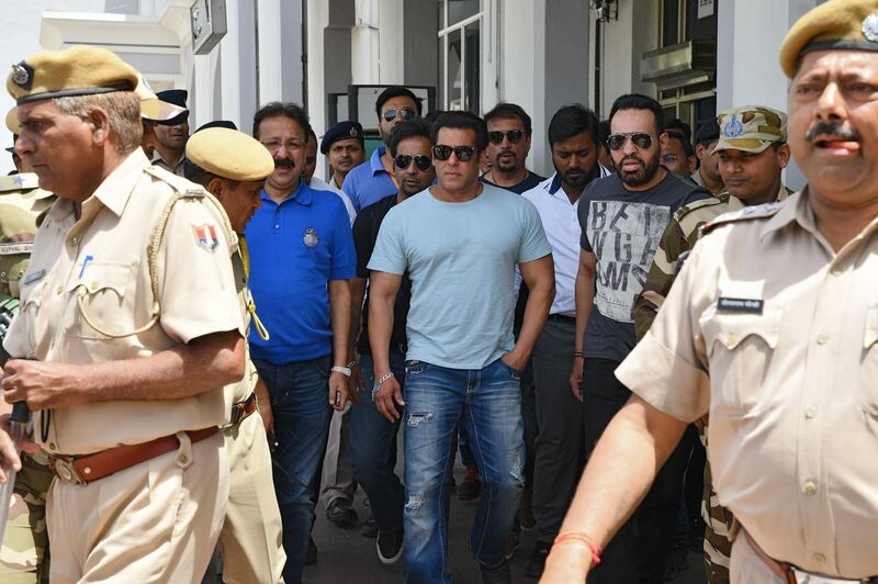 Indian Bollywood actor Salman Khan walks out of Jodphur airport ahead of tomorrow's court hearing in relation of the long-running wildlife poaching case against him in Jodhpur on May 6, 2018.
Salman Khan was found guilty April 5 of killing endangered Indian wildlife nearly two decades ago, a prosecutor said, a charge that could see the Bollywood superstar jailed for six years. / AFP PHOTO / Sunil VERMA