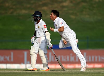 ABU DHABI, UNITED ARAB EMIRATES - OCTOBER 01:Yasir Shah of Pakistan bowls during Day Four of the First Test between Pakistan and Sri Lanka at Sheikh Zayed stadium on October 1, 2017 in Abu Dhabi, United Arab Emirates.  (Photo by Francois Nel/Getty Images)