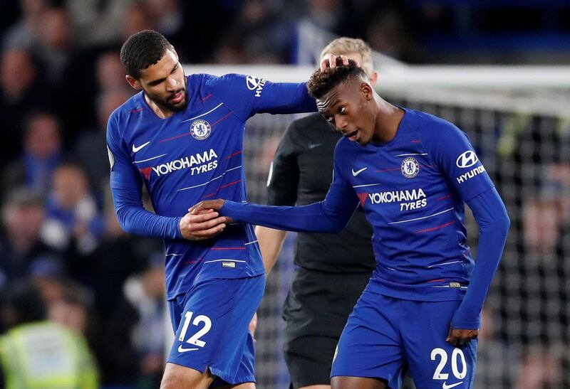 Soccer Football - Premier League - Chelsea v Brighton & Hove Albion - Stamford Bridge, London, Britain - April 3, 2019  Chelsea's Ruben Loftus-Cheek shakes hands with Callum Hudson-Odoi before he leaves the pitch after being substituted               REUTERS/David Klein  EDITORIAL USE ONLY. No use with unauthorized audio, video, data, fixture lists, club/league logos or "live" services. Online in-match use limited to 75 images, no video emulation. No use in betting, games or single club/league/player publications.  Please contact your account representative for further details.