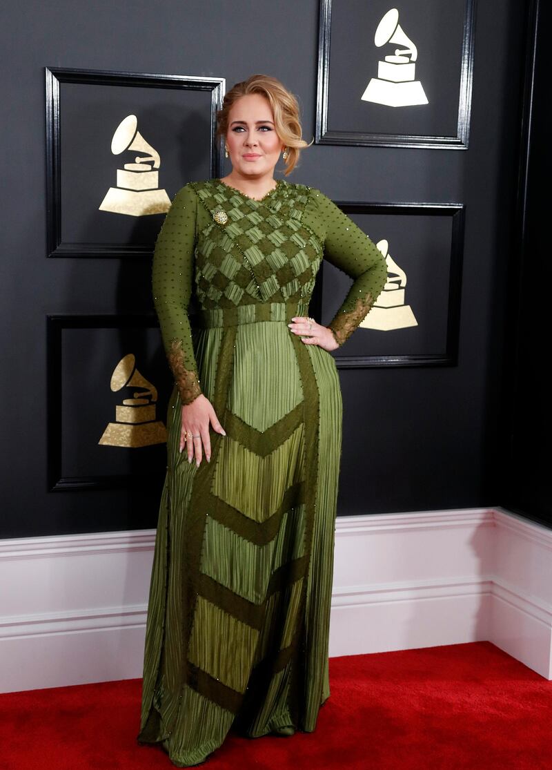 epa05789518 Adele arrives for the 59th annual Grammy Awards ceremony at the Staples Center in Los Angeles, California, USA, 12 February 2017.  EPA/PAUL BUCK