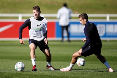 Soccer Football - UEFA Nations League - England Training - St. George's Park, Burton upon Trent, Britain - October 9, 2018   England's Mason Mount and Harry Winks during training   Action Images via Reuters/Carl Recine