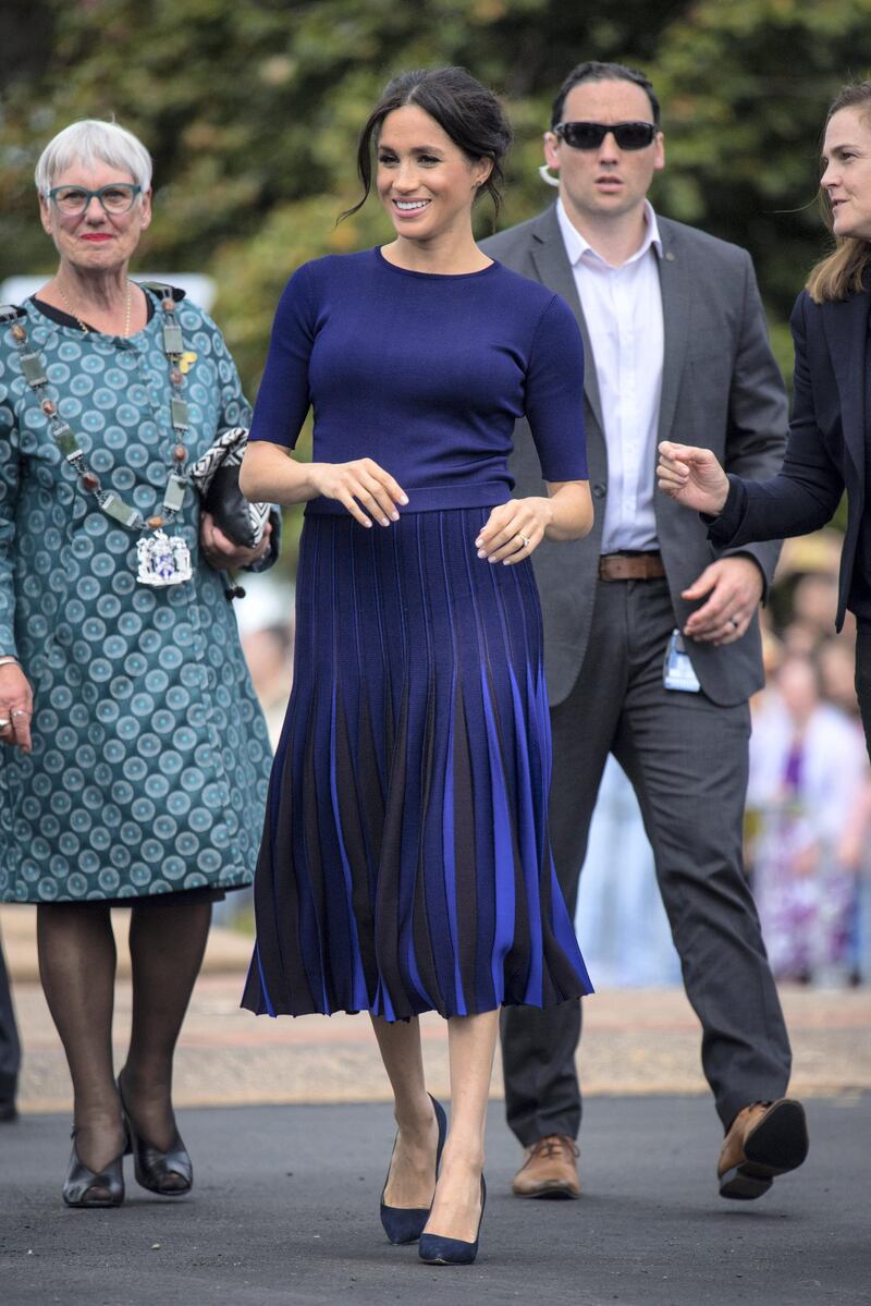 ROTORUA, NEW ZEALAND - OCTOBER 31:  Megan, Duchess of Sussex during a walkabout on day four of the royal couple's tour of New Zealand on October 31, 2018 in Rotorua, New Zealand. The Duke and Duchess of Sussex are on the final day of their official 16-day Autumn tour visiting cities in Australia, Fiji, Tonga and New Zealand. (Photo by Dominic Lipinski-Pool/Getty Images)