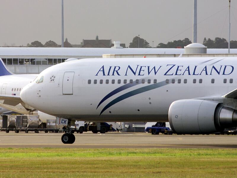 An Air New Zealand flight to New York's JFK international airport had to return to Auckland halfway through its 14,000-kilometre journey.  Reuters
