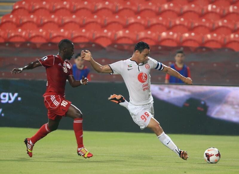 Ricardo de Oliveira, right, may soon be on the way out at Al Jazira after the Abu Dhabi club acquired Felipe Caicedo. Ravindranath K / The National