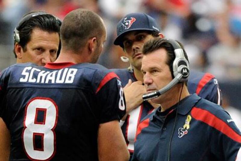 Gary Kubiak, right, the Houston Texans head coach, says his team will treat the final game of the regular season just like any other game.