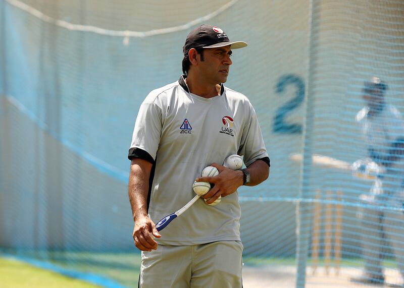 Sharjah, United Arab Emirates-October 01, 2012;  UAE's coach Aaqib Javed  with  the team ahead of their ACC Trophy challenge at the Sharjah Cricket Stadium in Sharjah  . (  Satish Kumar / The National ) For Sports