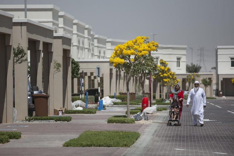 Aldar’s  Alghadeer development is attracting Abu Dhabi government employees who had lived in Dubai but wish to remain close to the city while also complying with the capital’s residency decree. Silvia Razgova / The National