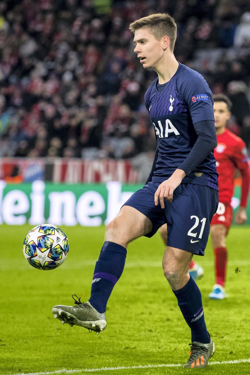 Tottenham Hotspur's Argentinian defender Juan Foyth controls the ball during the UEFA Champions League Group B football match between Bayern Munich v Tottenham FC on December 11, 2019 in Munich, Germany. (Photo by Odd ANDERSEN / AFP)