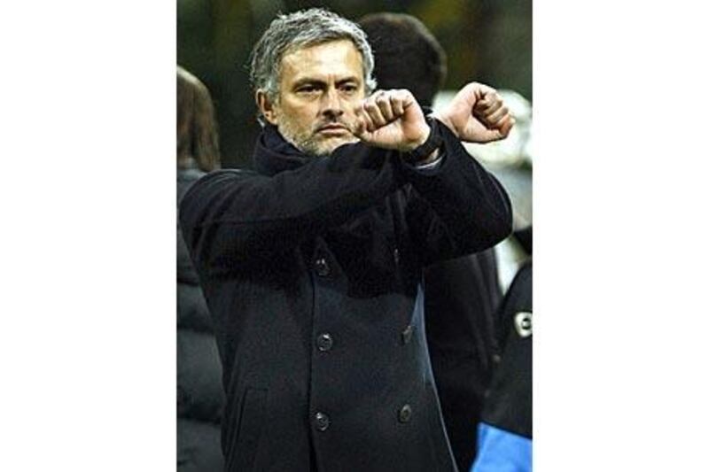 Mourinho gestures to the referee.