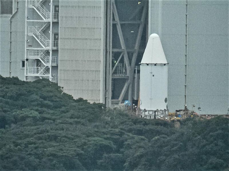 The payload fairing, which is holding the spacecraft, has been mounted on top of the rocket. The structure is meant to protect the probe from dynamic pressure and aerodynamic heating it experiences during its launch into an atmosphere. Courtesy: Shoma Watanbe