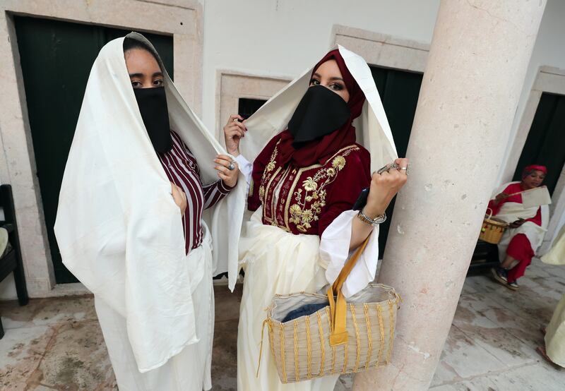 In Tunisia, there are different types of Sefsari which can be very colourful depending on the region, but the most used is the creamy white one.  