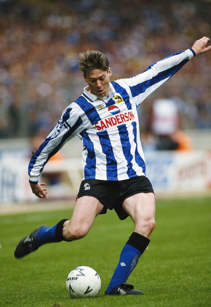 LONDON, UNITED KINGDOM - APRIL 03: Chris Waddle of Sheff Wed in action during the FA Cup semi final between Sheffield Wednesday and Sheffield United at Wembley stadium on April 3, 1993 in London, England.  (Photo by Shaun Botterill/Getty Images)