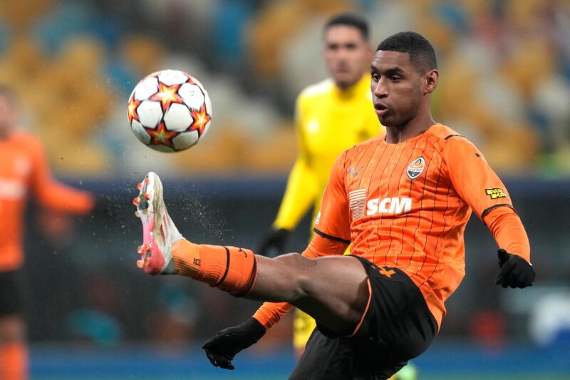 Tete: Shakhtar to Galatasaray (free transfer). AP