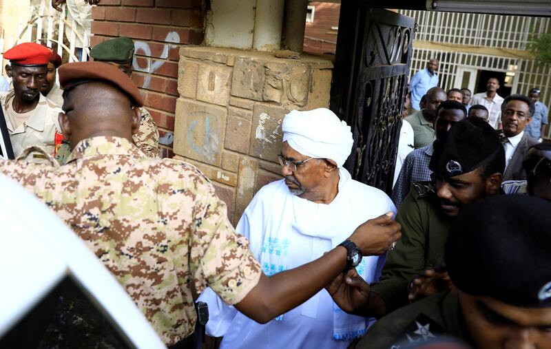 Sudan's ex-president Omar al-Bashir leaves the office of the anti-corruption prosecutor in Khartoum, Sudan, June 16, 2019. REUTERS/Umit Bektas     TPX IMAGES OF THE DAY