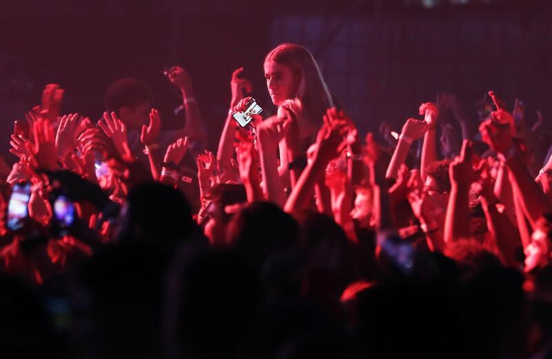 DUBAI , UNITED ARAB EMIRATES , Feb 7  – 2020 :- Crowd enjoying during the Redfest DXB held at Dubai Media City Amphitheatre in Dubai. ( Pawan Singh / The National ) For Arts & Culture. Story by Saeed 