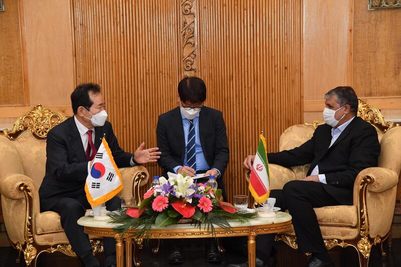 South Korean Prime Minister Chung Sye-kyun holding talks with Iran's Roads and Urban Development Minister Mohammad Eslami in Tehran, Iran. EPA