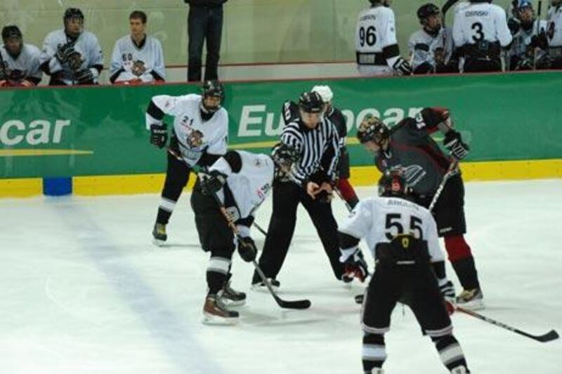 The Dubai Mighty Camels and the Abu Dhabi Storms took part in the first Under 20s Emirates Hockey League game.