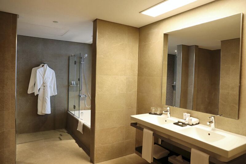 DUBAI, UNITED ARAB EMIRATES, December 10 – Bathroom at the Junior suite at the RIU hotel on Deira Island in Dubai. (Pawan Singh / The National) For News/Lifestyle/Online/Instagram. Story by Kelly