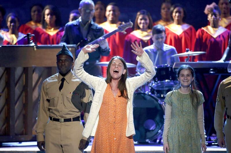 Sutton Foster performs with the cast of Violet during the Tony Awards. Carlo Allegri / Reuters