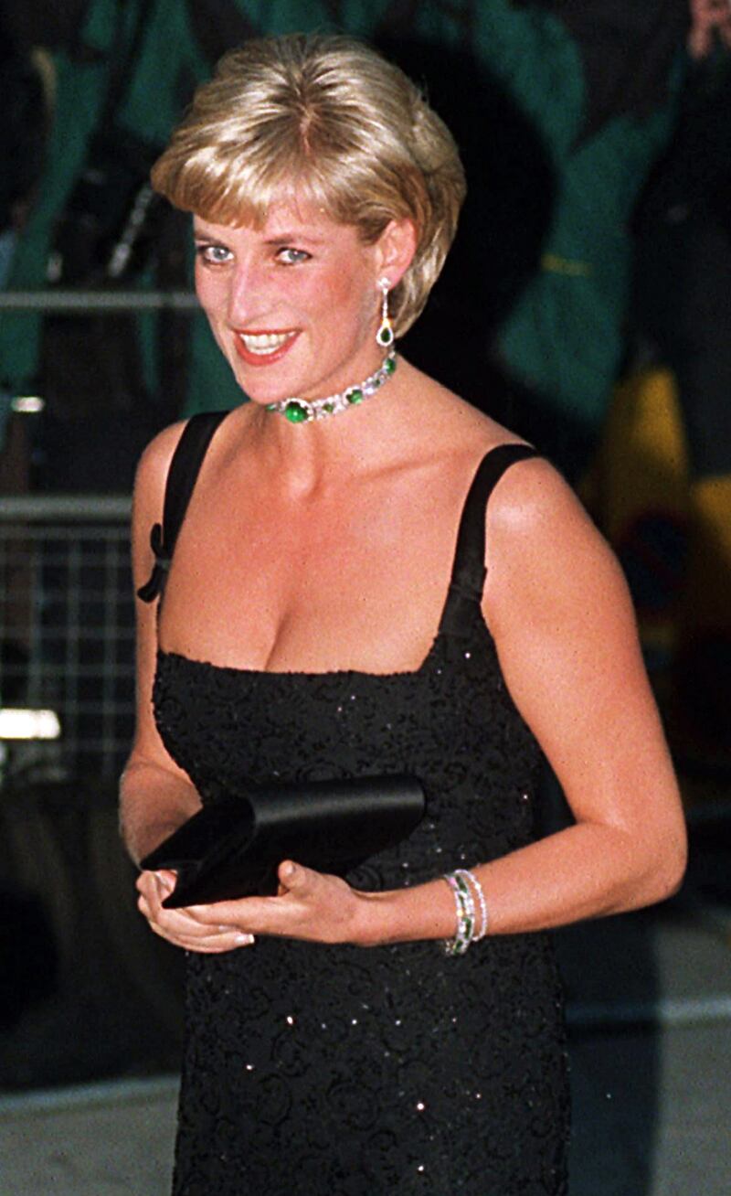 epa06156663 (FILE) - British Diana, Princess of Wales arrives at the Tate Gallery in London, Britain 01 July 1997. The 20th anniversary of Princess Diana's death will be marked on 31 August 2017. Diana Spencer, ex-wife of Prince Charles, died in a car accident in Paris, France on 31 August 1997.  EPA/Paul Vicente