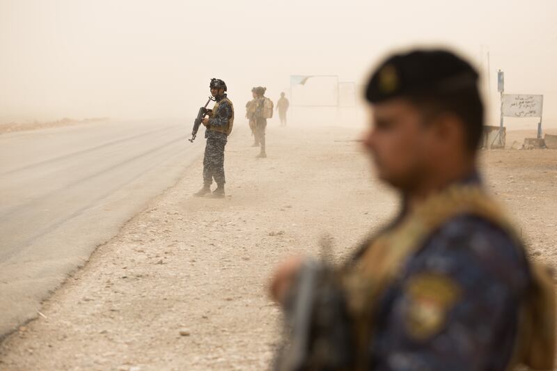 Iraqi police in the Kirkuk-Salah ad Din-Diyala triangle, Iraq. Laurent Perpigna Iban / Hans Lucas