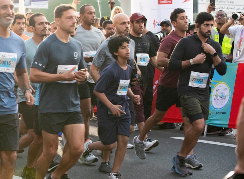 Sheikh Hamdan and participants begin Dubai Run