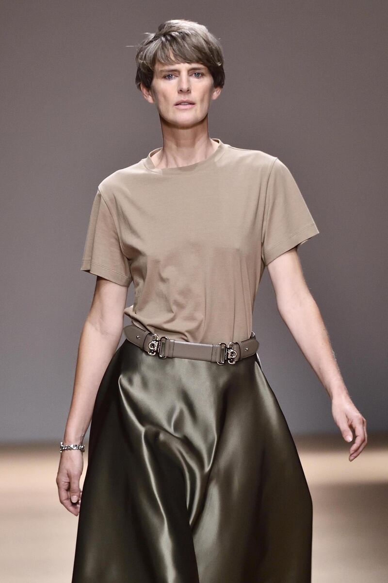 epa08901045 (FILE) - British model Stella Tennant presents a creation by Salvatore Ferragamo during the Milan Fashion Week, in Milan, Italy, 22 September 2018 (reissued 23 December 2020). According to media reports, Stella Tennant has died aged 50, her family confirmed.  EPA/FLAVIO LO SCALZO *** Local Caption *** 54644714