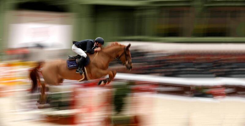 Wilm VERMEIR (BEL) and Gentiane de la Pomme at  
Prix de la Ville de Paris. Photo by Frédéric Chéhu